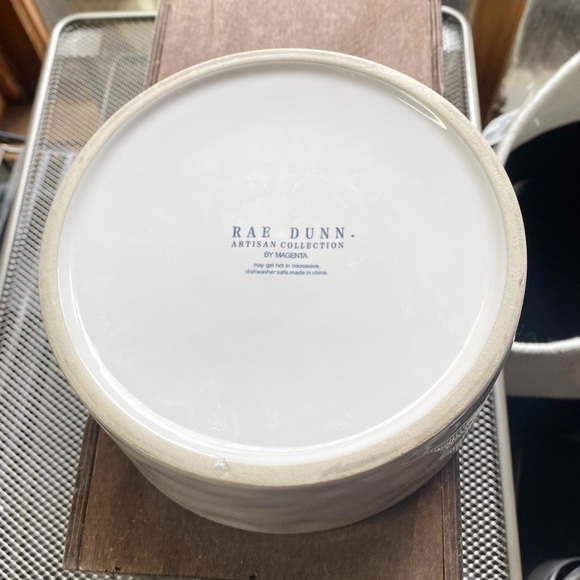 Rae Dunn “Feast” Bowl.. Dish 6”  Human/Dog/Cat/Pet - Picture 4 of 5